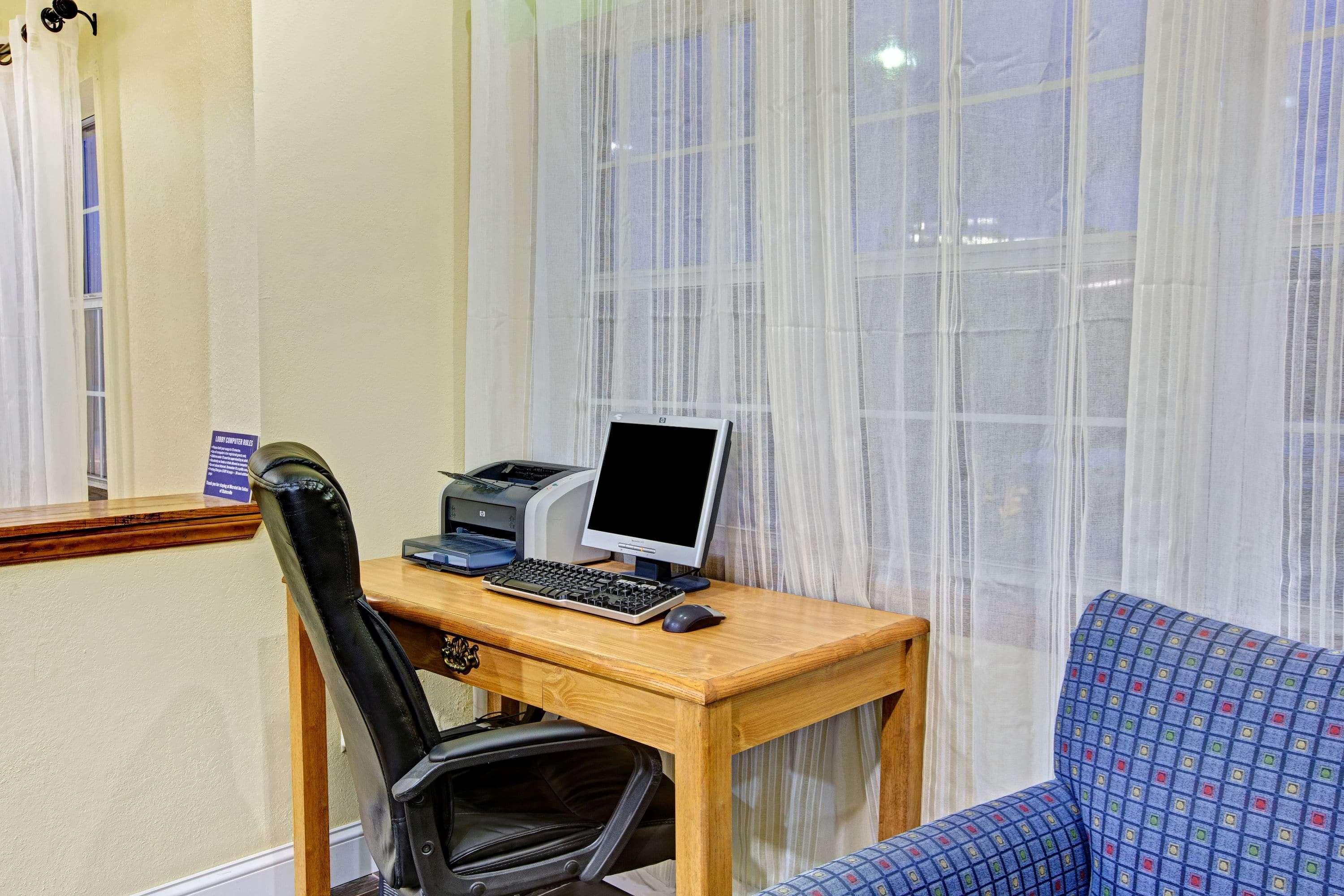 Microtel Inn & Suites By Wyndham Statesville Bagian luar foto