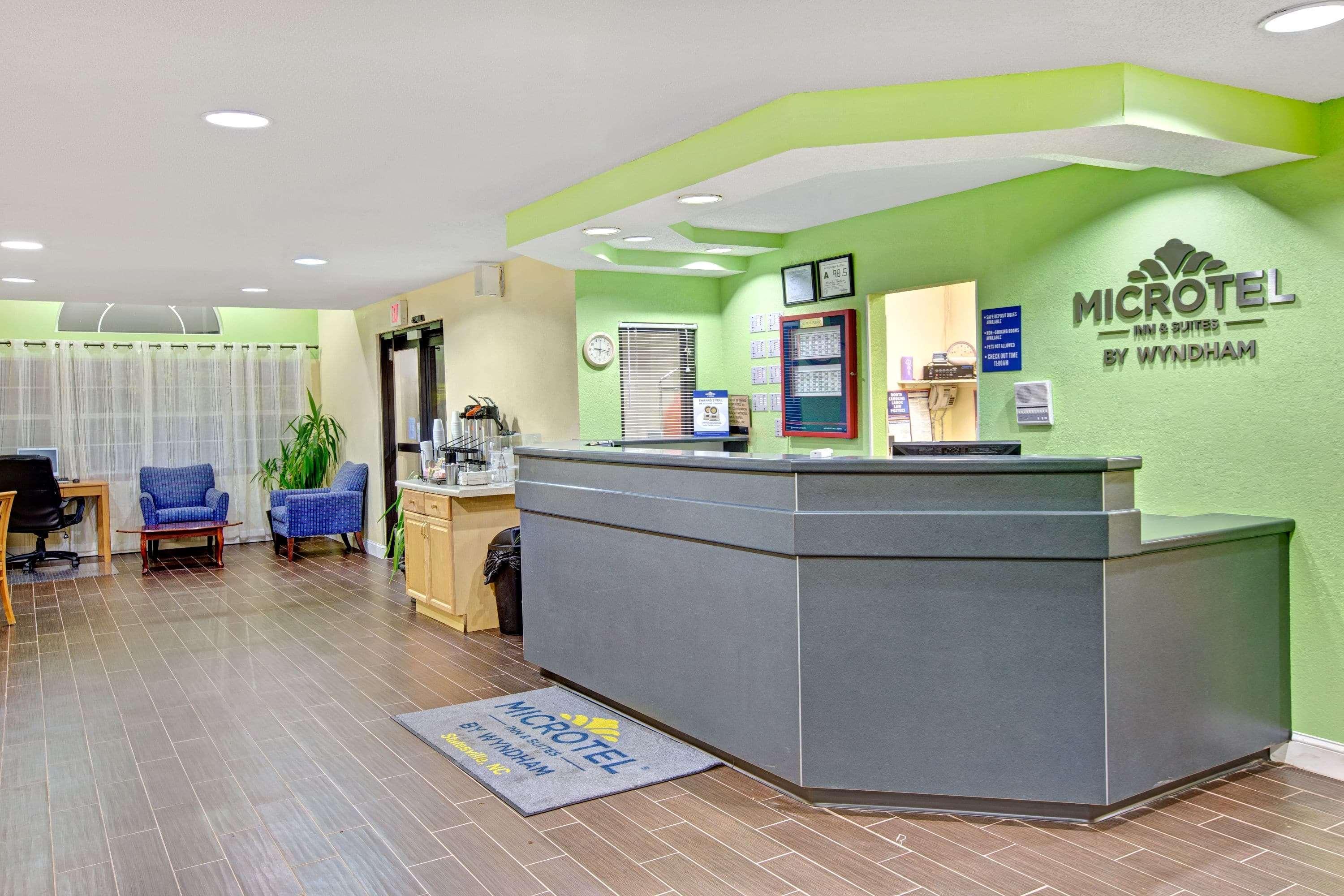 Microtel Inn & Suites By Wyndham Statesville Bagian luar foto