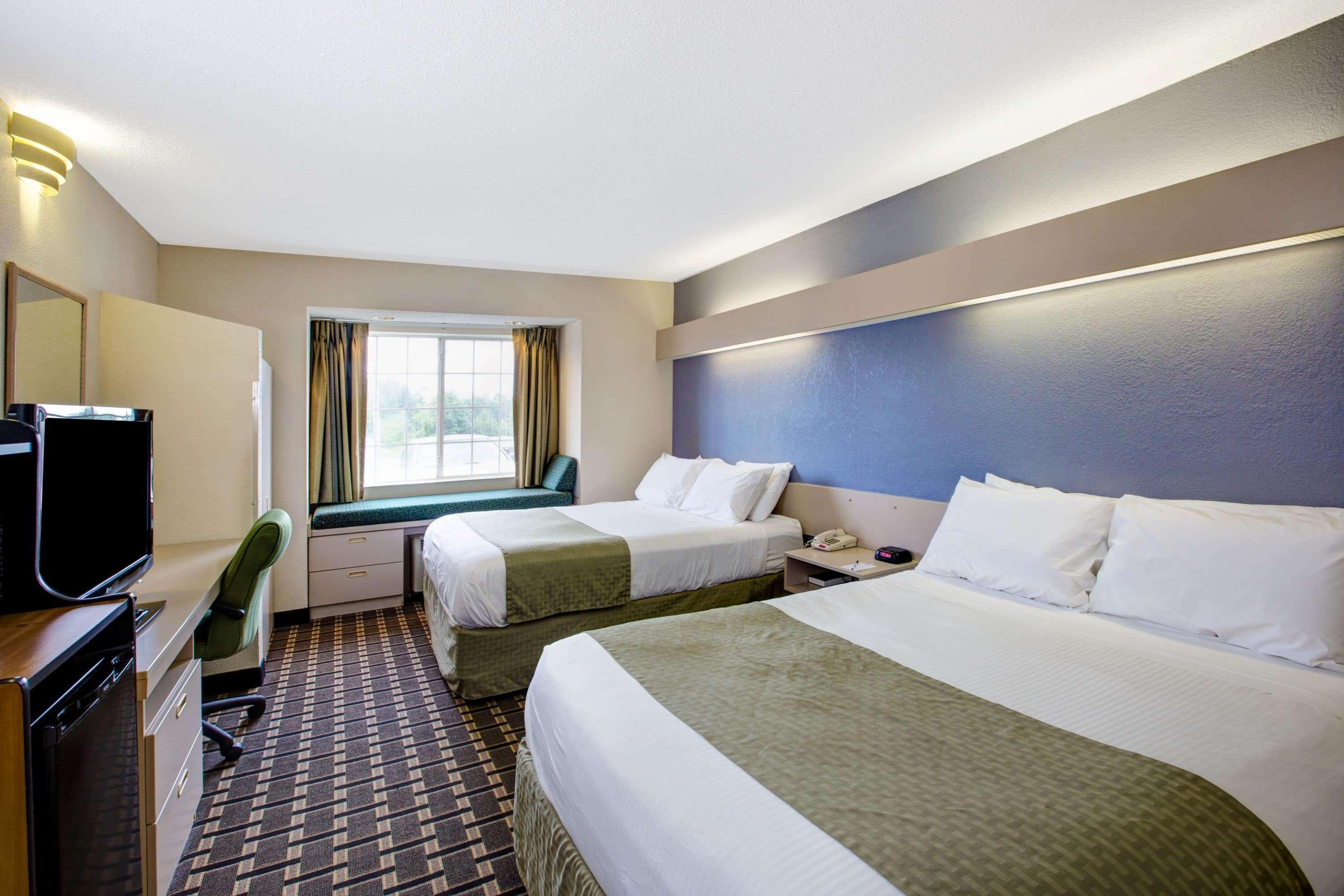 Microtel Inn & Suites By Wyndham Statesville Bagian luar foto