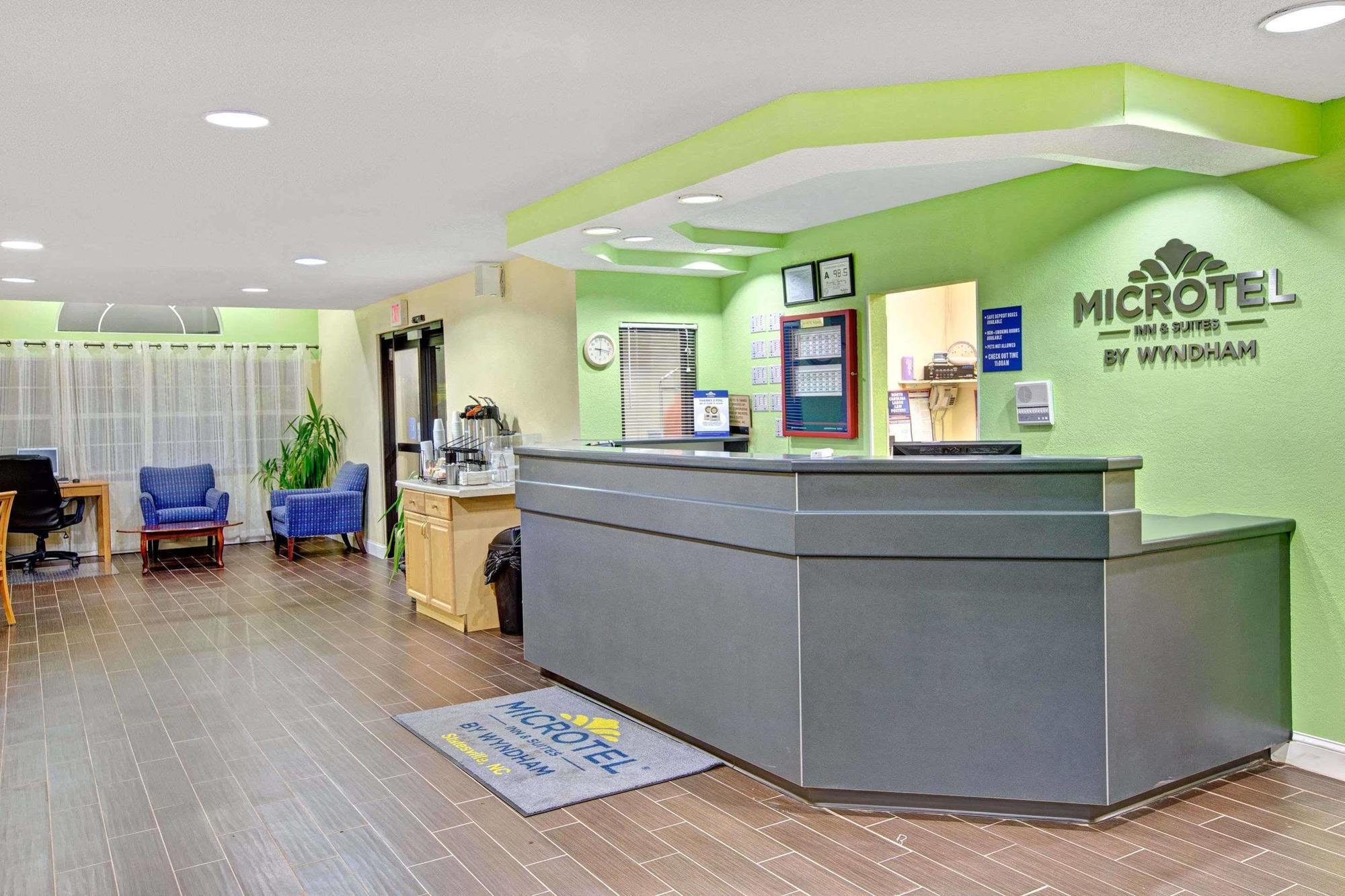 Microtel Inn & Suites By Wyndham Statesville Bagian luar foto